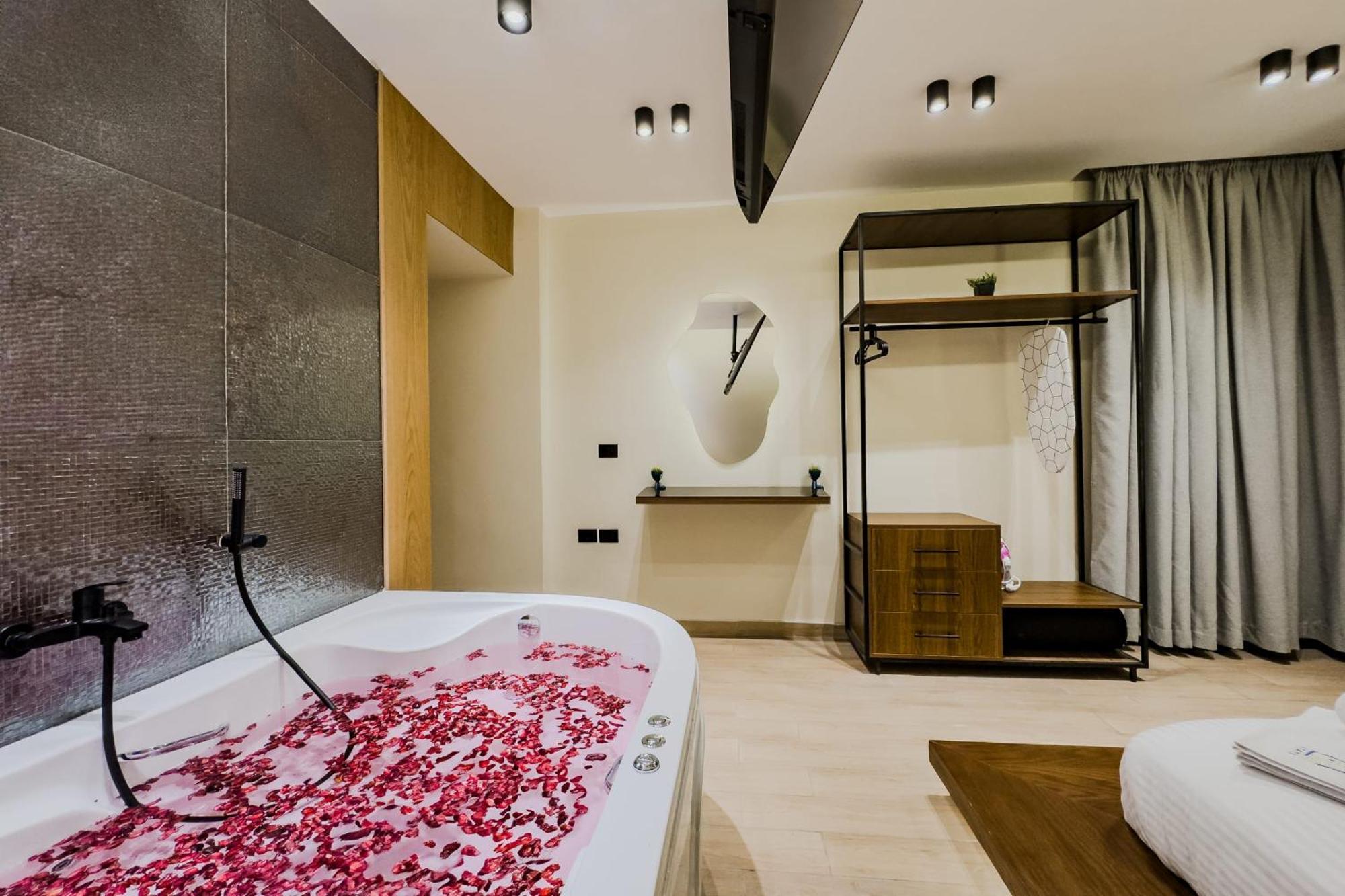 Apartment The 1bdr Placid Pod W Jacuzzi 5min To Cai Airport